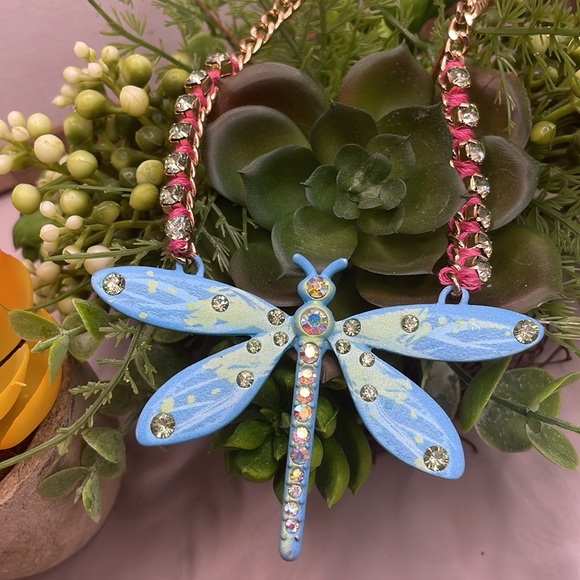 Betsey Johnson Jewelry - 💖 HP! BETSEY JOHNSON Dragonfly necklace with adjustable chain
